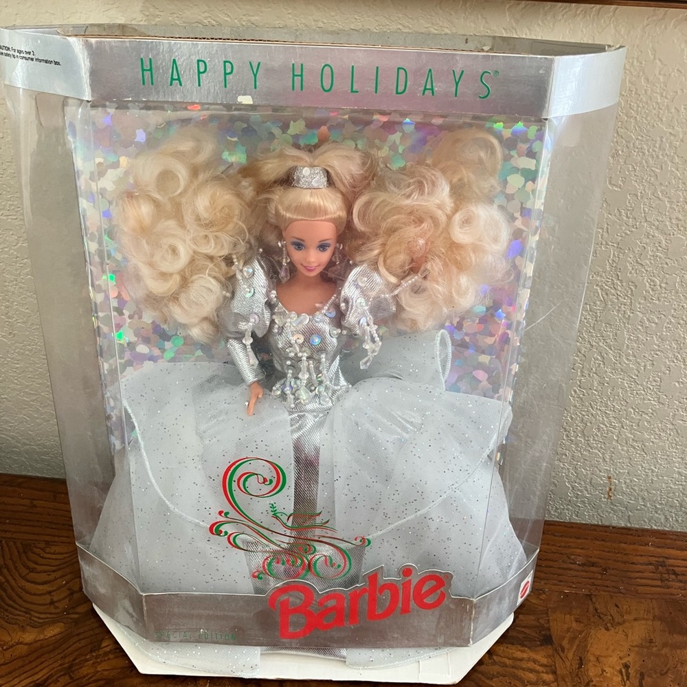 MUST SELL 1992 Special Edition Holiday Barbie
